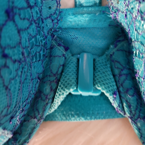 BLUE VICTORIA'S SECRET RAZORBACK BRA 36C - Picture 2 of 4